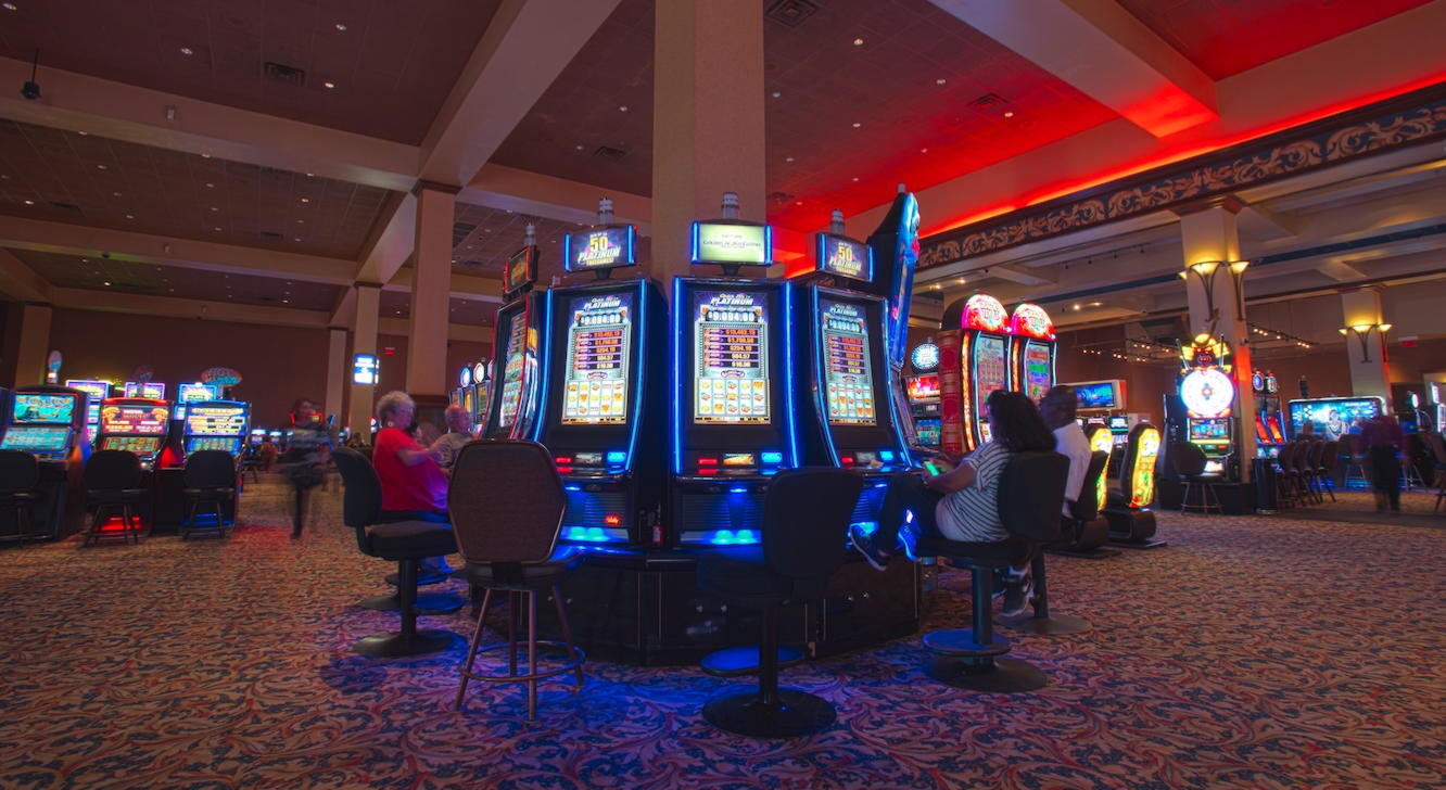 EURO 595 Free Cash at Vegas Hero Casino