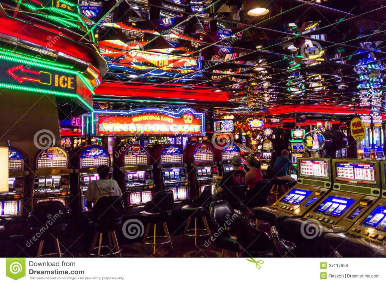 EUR 575 Daily freeroll slot tournament at Leo Dubai Casino