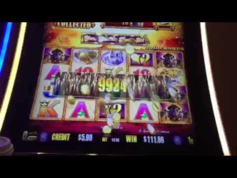 £735 Daily freeroll slot tournament at Guts Casino