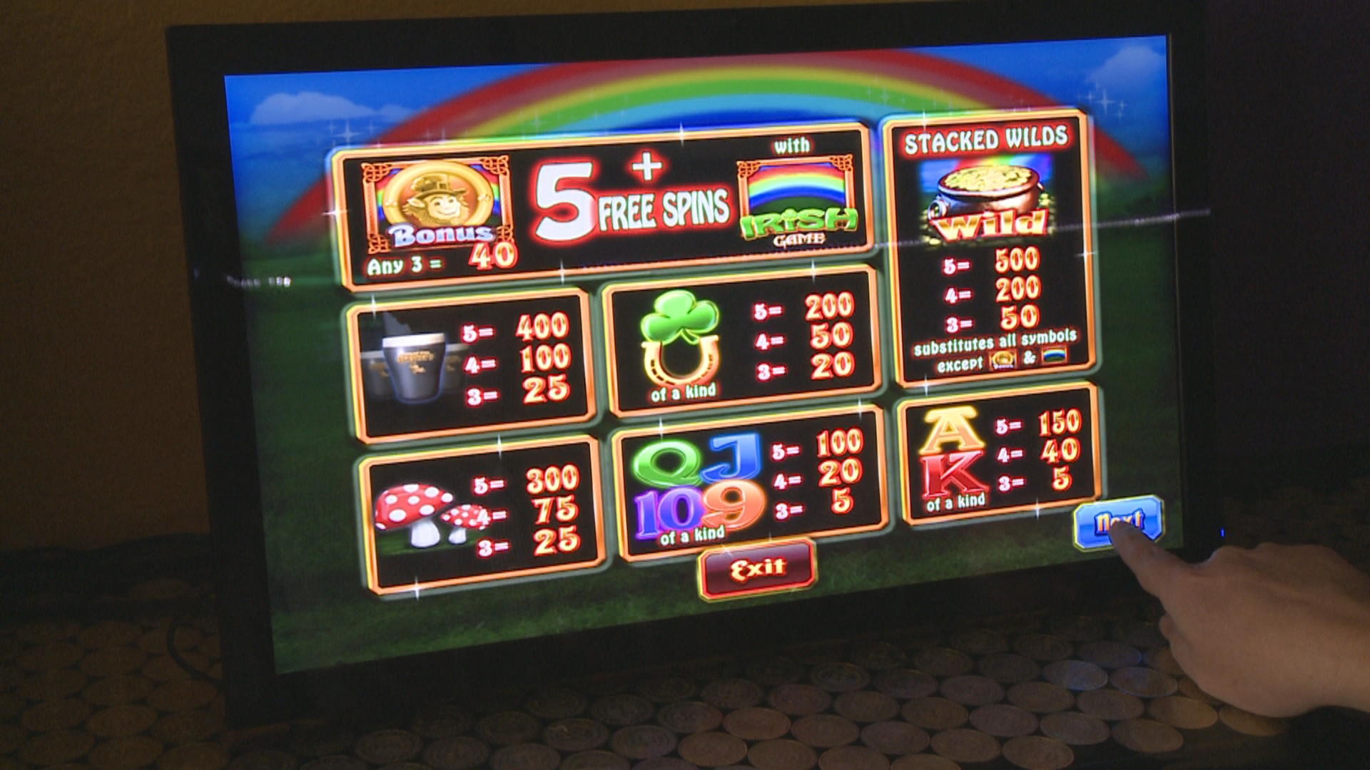 €875 Daily freeroll slot tournament at Vegas Hero Casino