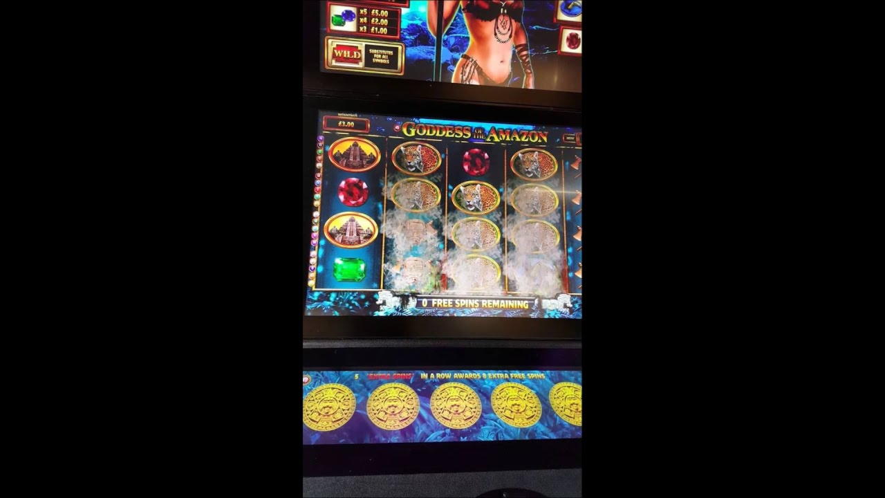 EUR 230 Daily freeroll slot tournament at Vegas Hero Casino