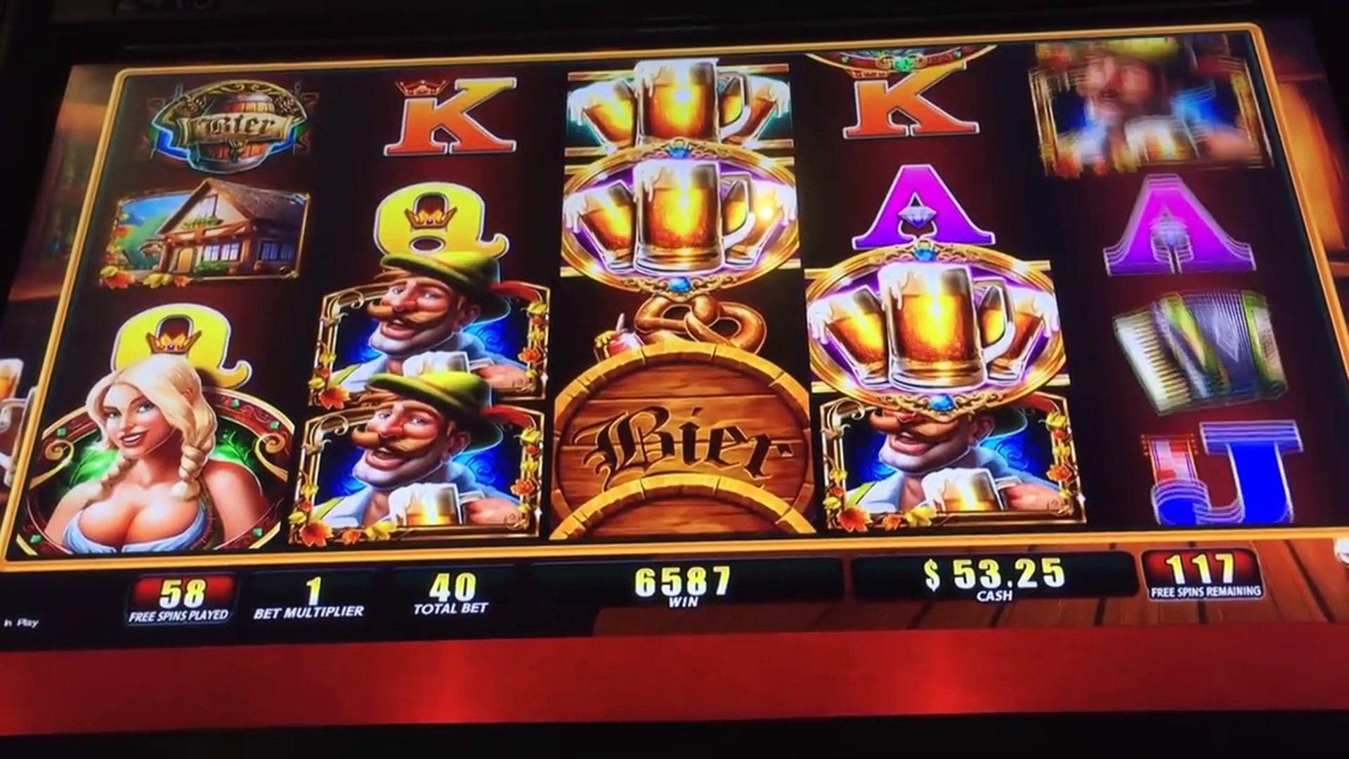 195 Free Spins at Cosmic Casino