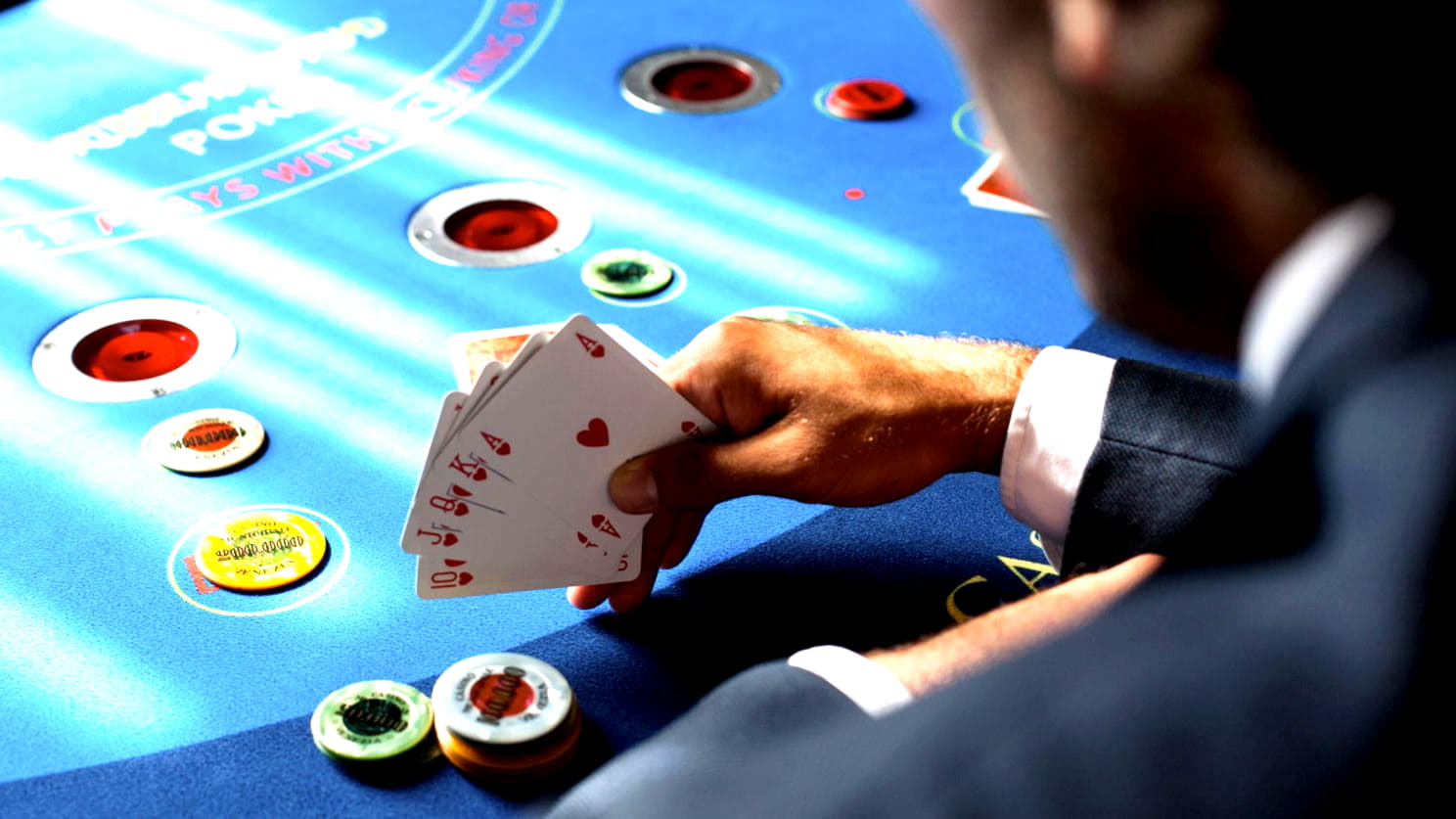 Eur 555 Online Casino Tournament at Inter Casino