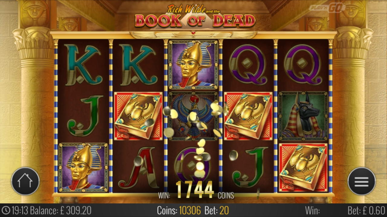 Eur 305 Daily freeroll slot tournament at Vegas Hero Casino