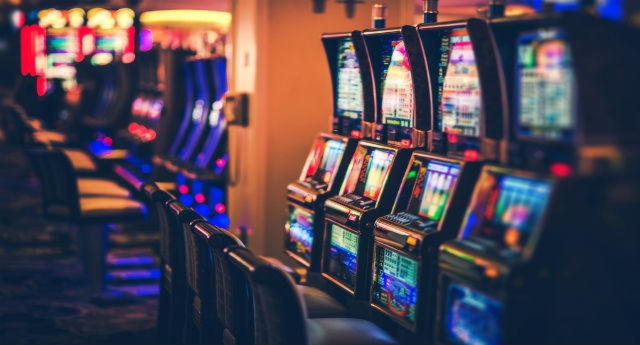 EUR 320 Mobile freeroll slot tournament at 888 Casino