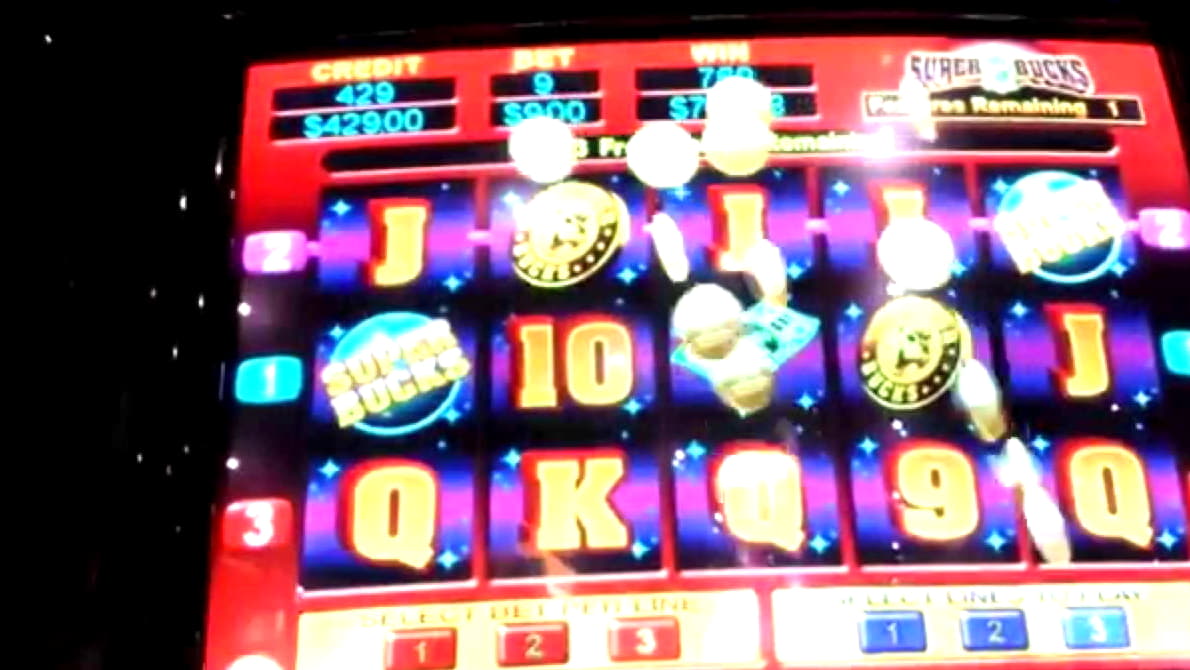 Eur 670 Daily freeroll slot tournament at Gamebookers Casino