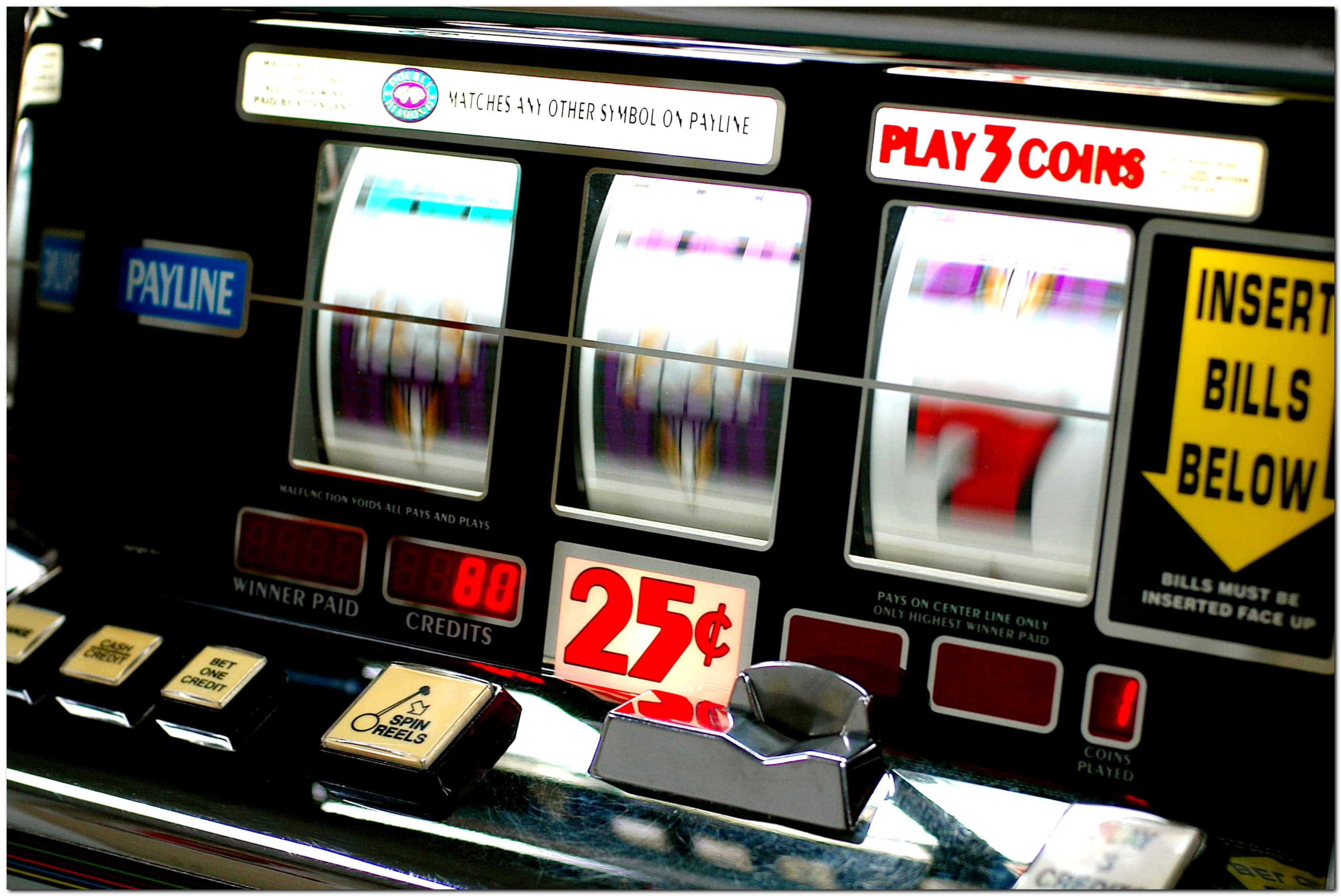 €245 Mobile freeroll slot tournament at Vera and Jhon Casino
