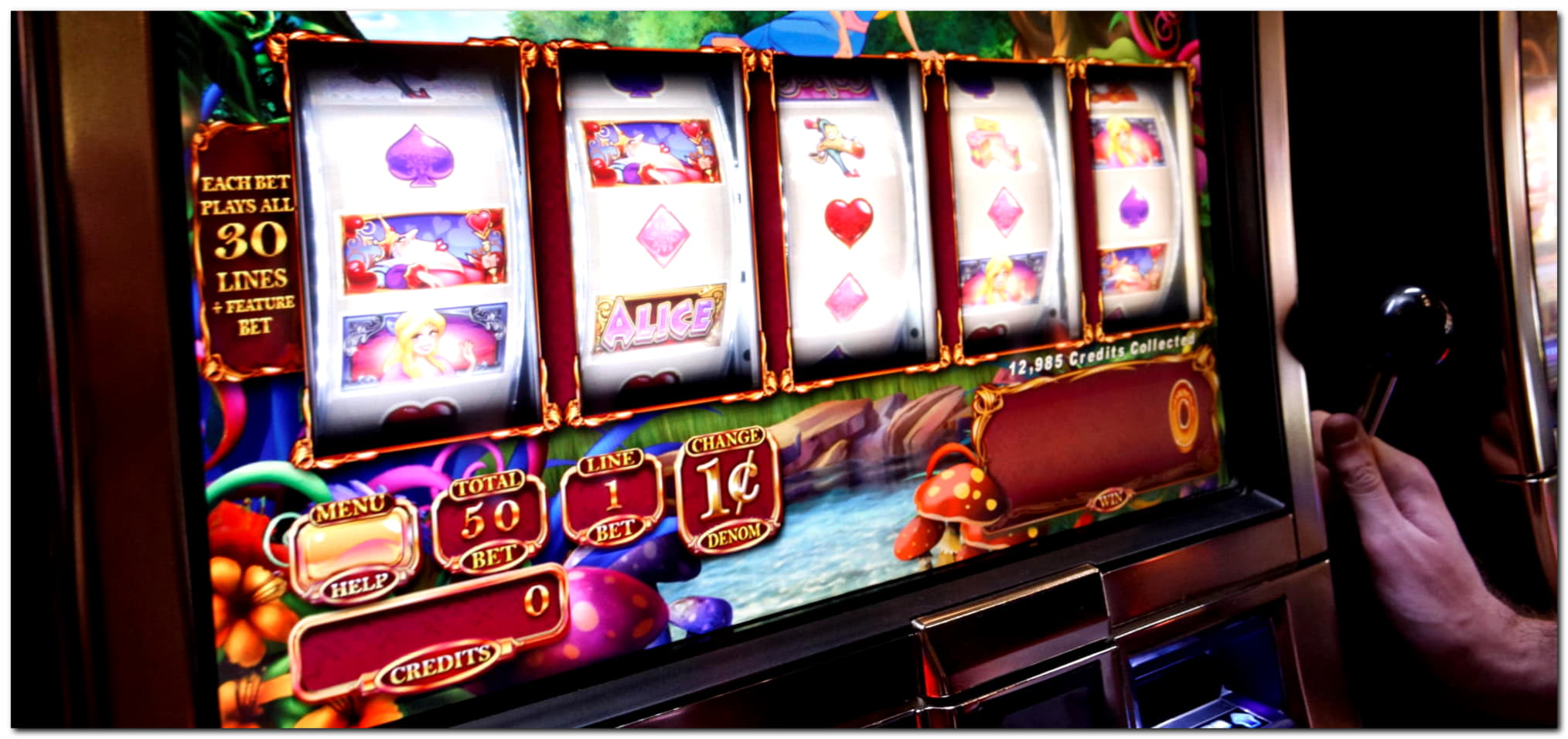 300 Free Casino Spins at Casino com