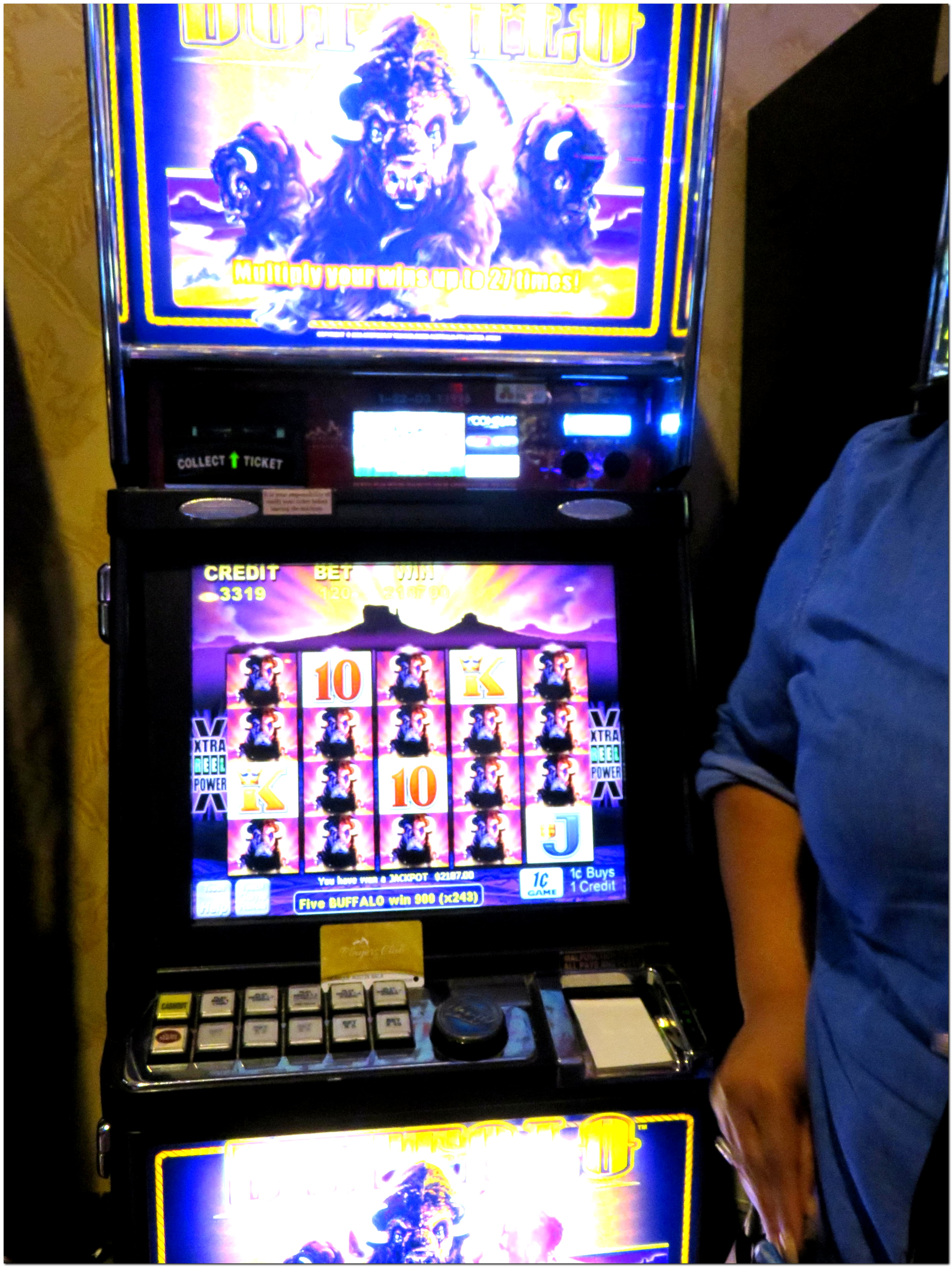 £250 FREE CHIP at Vera and Jhon Casino